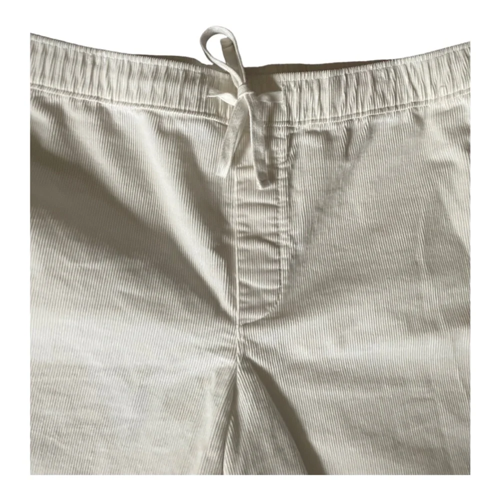 Size XL TALL Banana Republic white corduroy shorts
